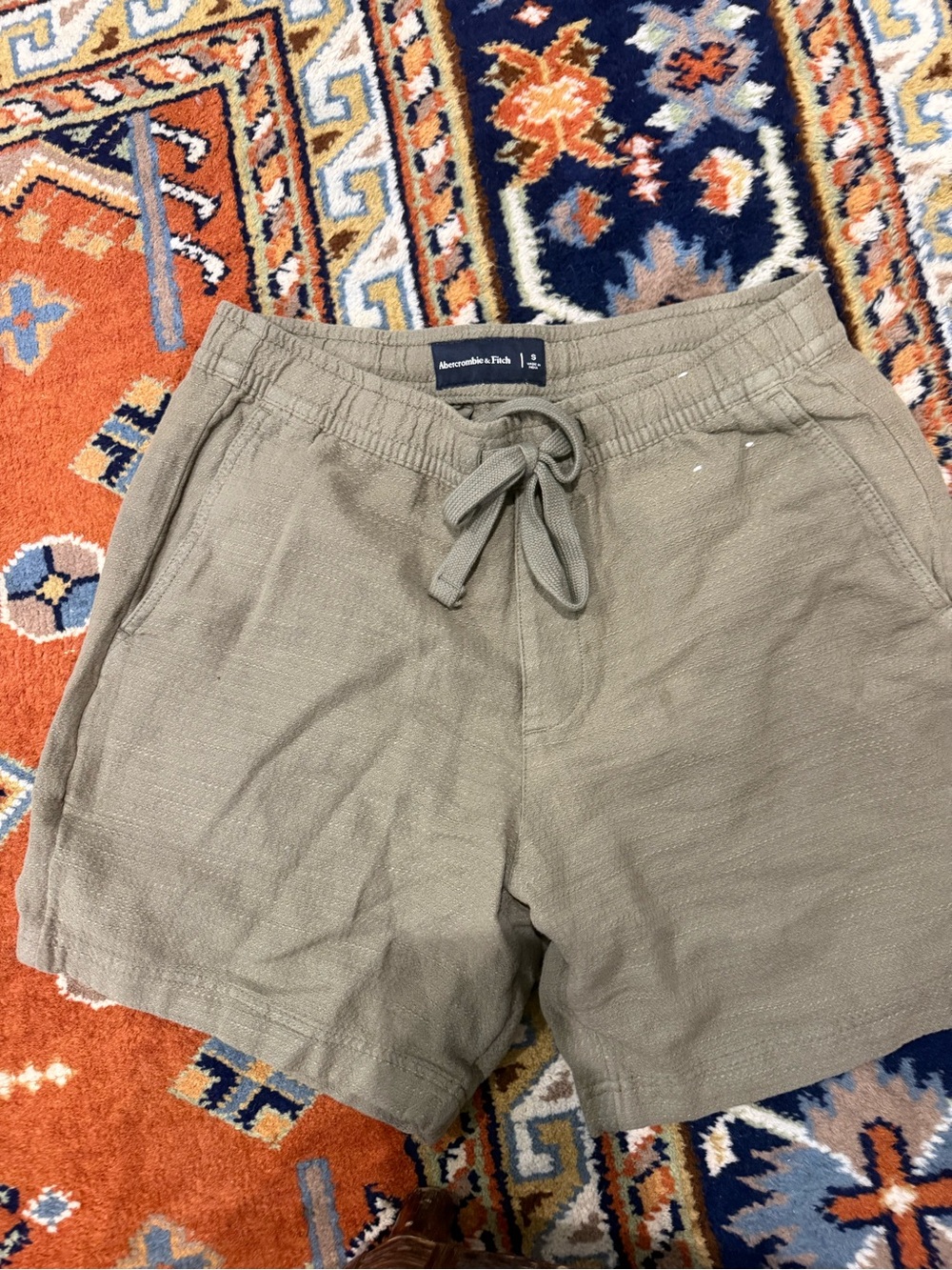 NWT Abercrombie & Fitch men’s Olive Drawstring Shorts small